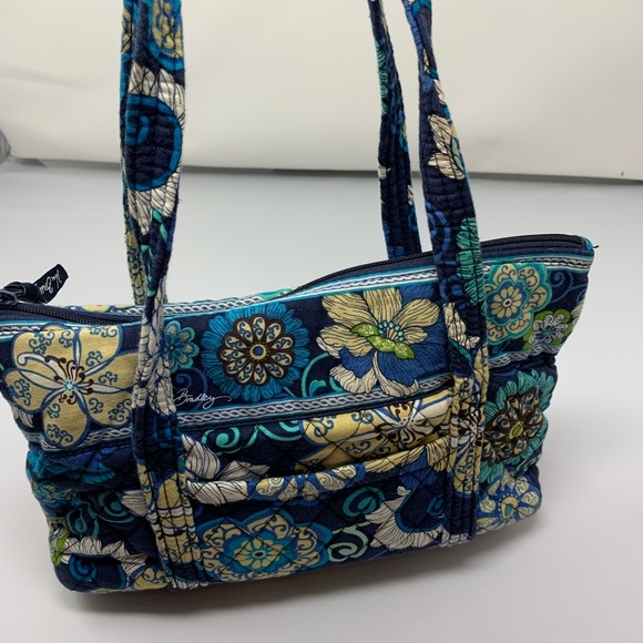Vera Bradley Blue Patterned bag! - Picture 2 of 6